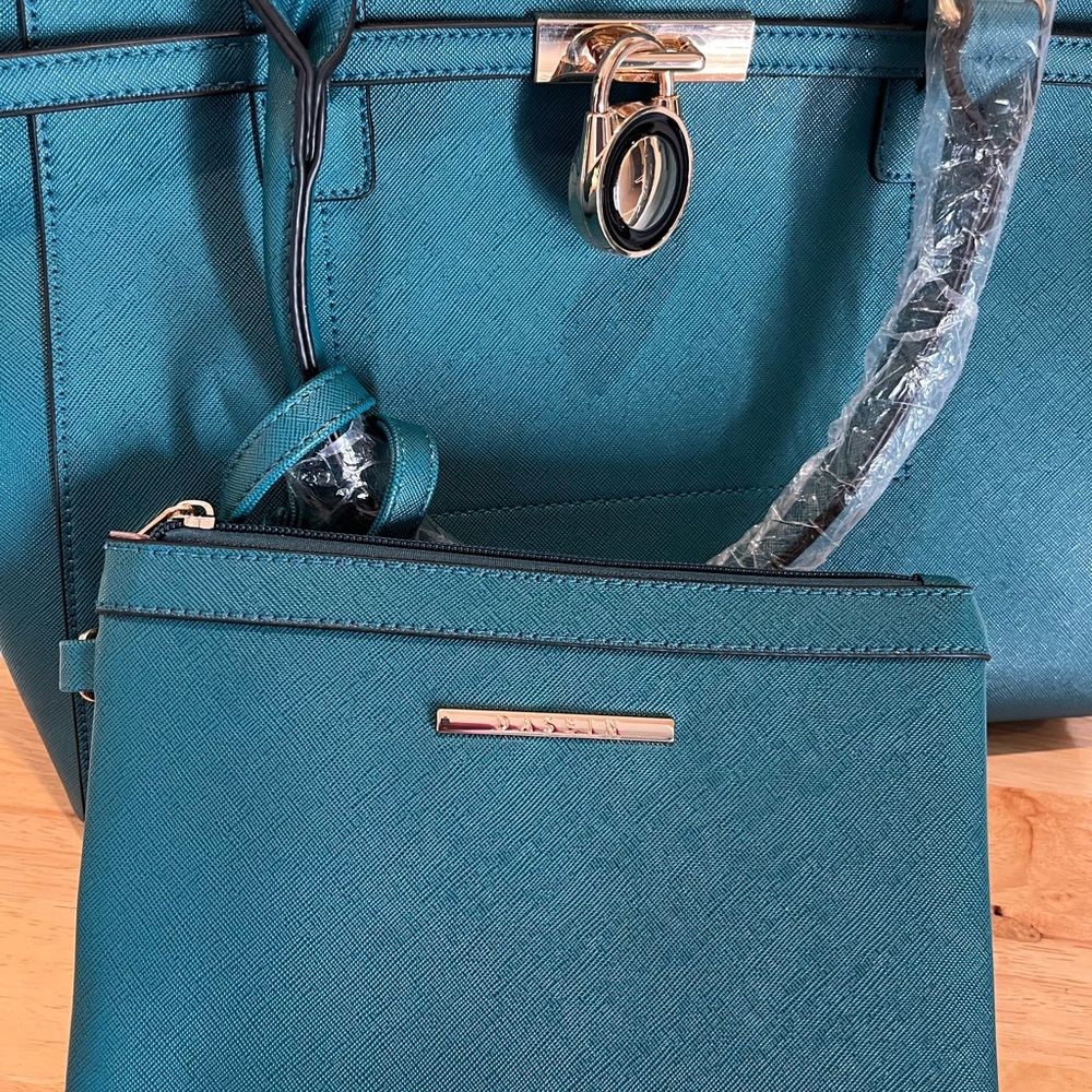 NWT bag by Dasein - Picture 2 of 4